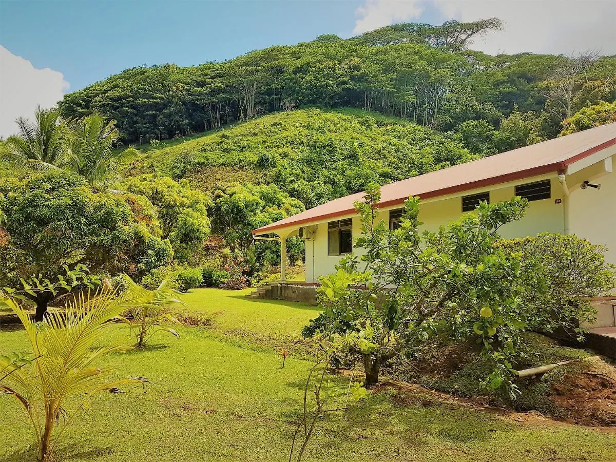 Villa Huahine - Tipanier House à Haapu Hébergement de vacances