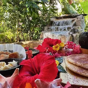 Tropical Bio-hotel Couette-café Las Galeras